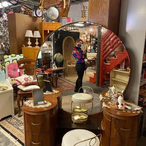 Meet your Posher, Esther